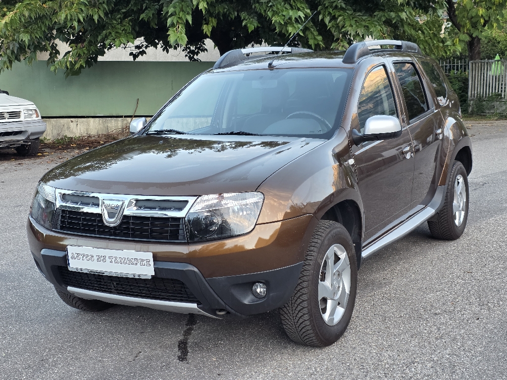 DACIA – DUSTER – Tout-Terrain – Essence sans plomb – Marron