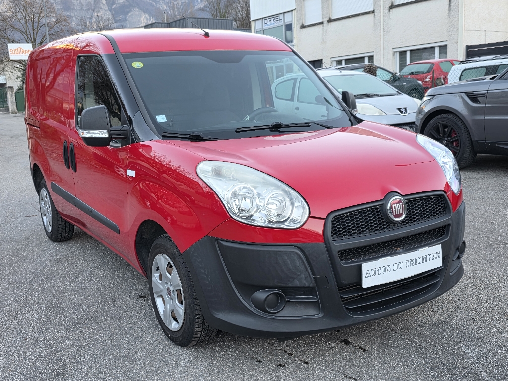 FIAT – DOBLO CARGO – Fourgon – Diesel – Rouge